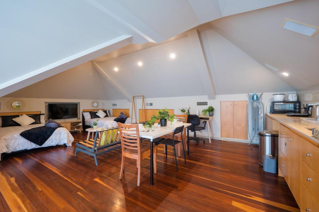 Quiet Private Studio In Strathfield With Kitchenette And Private Bathroom 3Min To Station Sleeps 6 Sydney Exterior photo