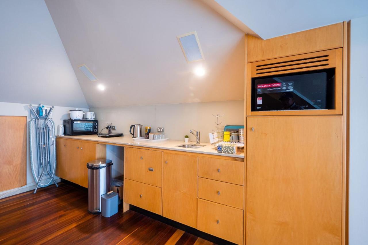 Quiet Private Studio In Strathfield With Kitchenette And Private Bathroom 3Min To Station Sleeps 6 Sydney Exterior photo